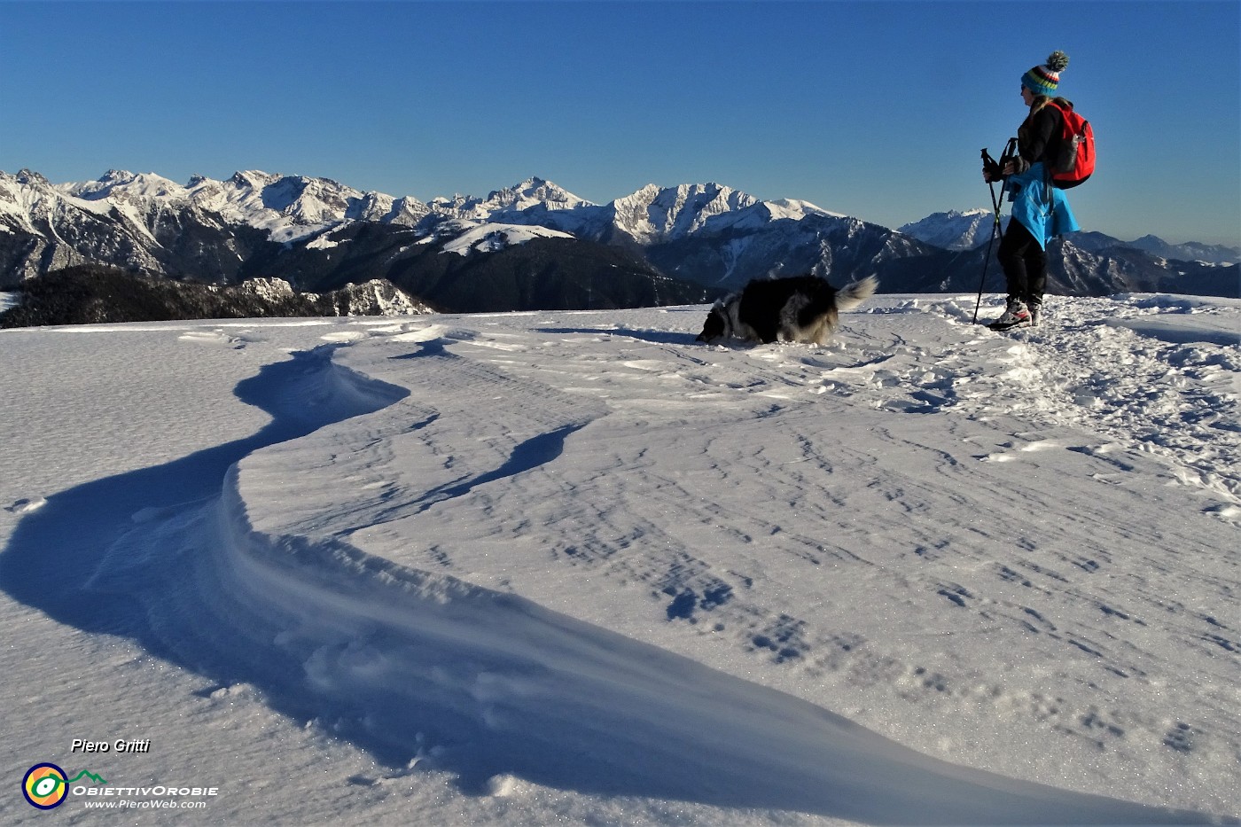 54 Vista panoramica verso le Orobie.JPG